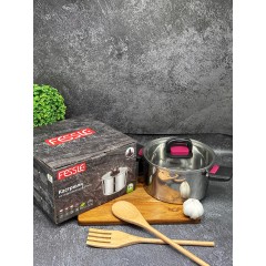 Кастрюля из нержавеющей стали с крышкой FESSLE диаметр 22 см (4.4 л)